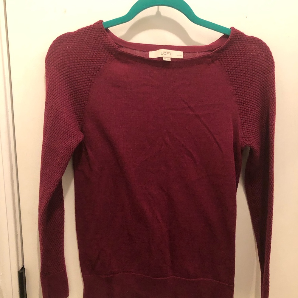 Loft thin sweater size Small Petite. Cranberry.